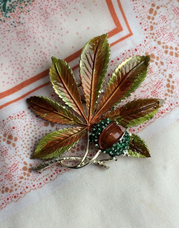 Stunning Vintage EXQUISITE Horse Chestnut Tree Bro