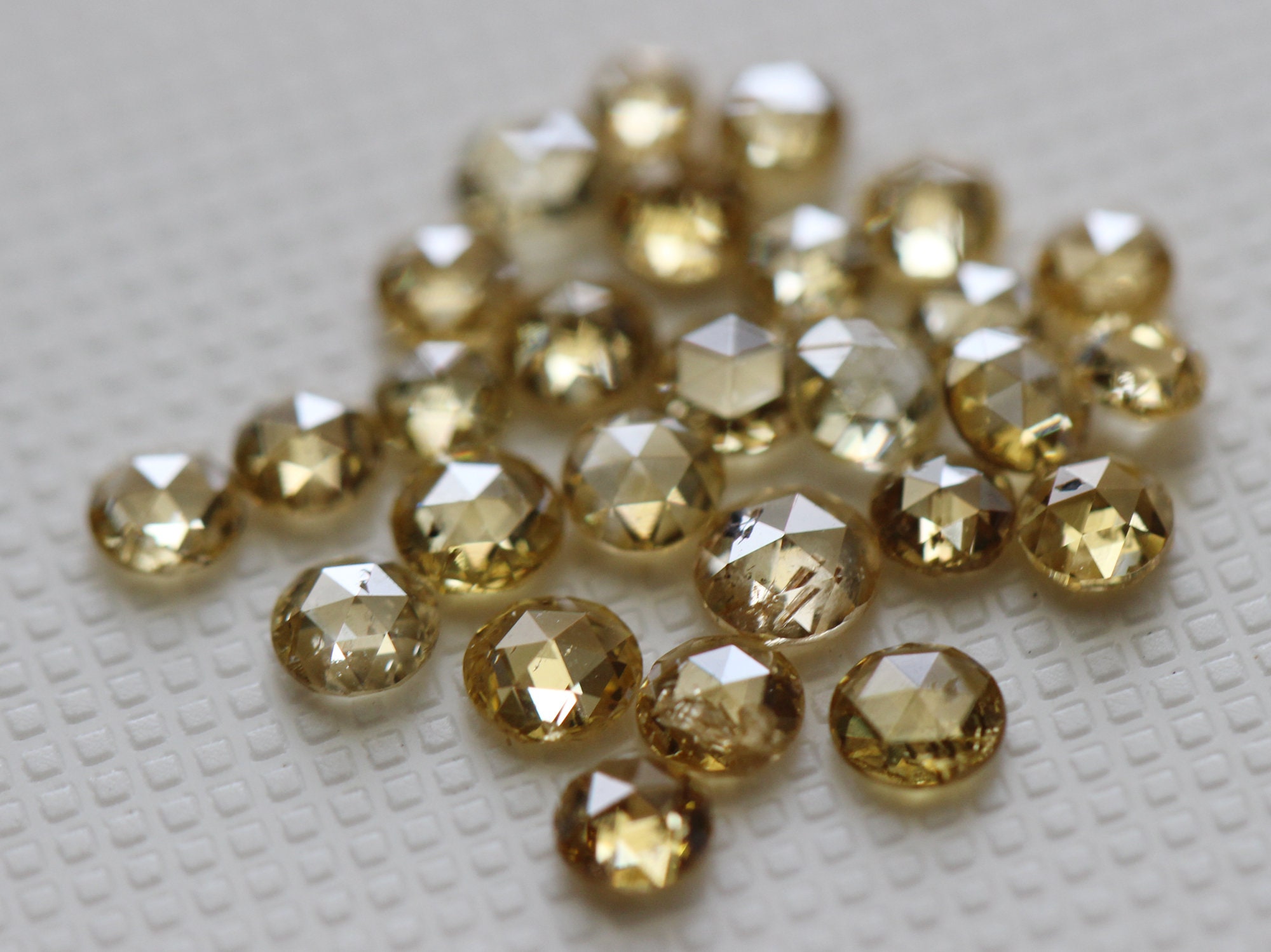 d.i.a. フレア　ダイヤ Light Champagne Rose Cut Diamond Rare Natural Loose Faceted