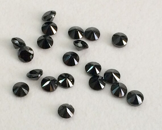 週末割　新品未使用　ブラックデザイン　ノーマルプレート　2枚セット 2.5mm Black Cubic Zirconia, Loose Round Zircon, Faceted