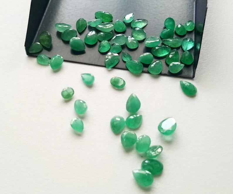 Oval /& Pear Shape Natural Emerald Gemstones Loose Emerald Cut stones 5.5X7.5mm WHOLESALE 10 Pcs Emerald Cut Stones PS5044 3.5X4.5mm