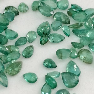 2.5x4mm - 4x6mm Emerald Stones, Natural Loose Emerald Faceted Pear Gemstone Lot, Original Emerald, Emerald For Jewelry (1Ct To 5Cts Options)