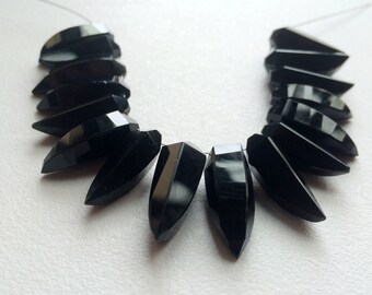 Perles de calcédoine noire en corne à facettes 19-23 mm, Perles de calcédoine noire en corne, Perles de calcédoine noire en corne pour bijoux (options de 5 à 10 pièces)