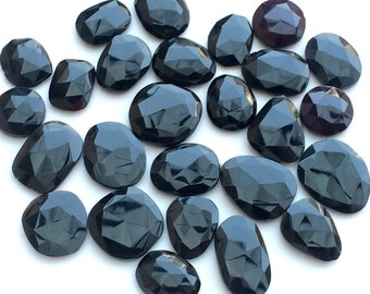 14-16mm Noir Onyx Rose Cut Flat Back Cabochons, Cabochon à facettes en onyx noir pour bijoux, Gemmes en onyx noir en vrac (options de 5 à 10 pièces)