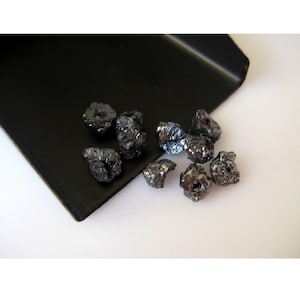 5mm schwarze Rohdiamanten, gebohrter Rohdiamant, natürliche Rohdiamantperle, ungeschliffener Diamant für Schmuck, schwarzer Rohdiamant (1Pc bis 10Pc)