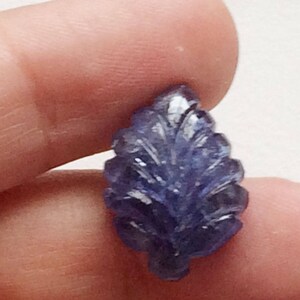 13x18mm Tanzanite Hand Carving, Natural Tanzanite Carving, Original Tanzanite Leaf Jewelry, Tanzanite For Ring, Pnedant, 12cts - PS5012