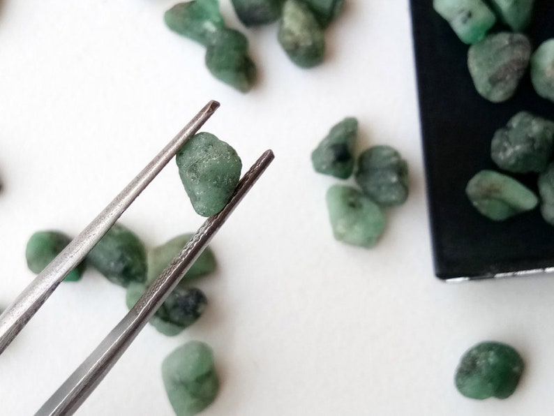 7-8mm Emerald Rough, Green Emerald Rough Stones, Rough Emerald Gemstones, Raw Emerald, Loose Raw Emerald 25Pcs T0 50Pcs Options PDG265 image 3