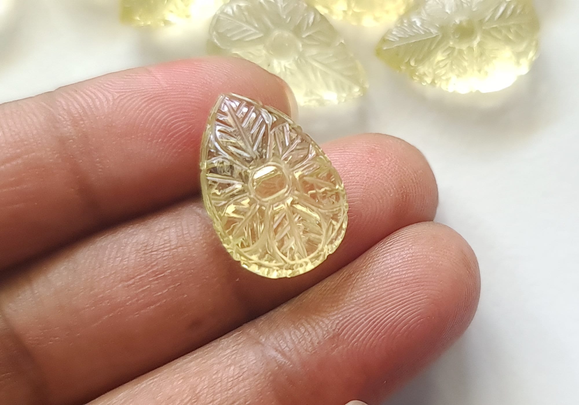 レモンクォーツ 手彫りカボション 18mm 希少天然レモンクォーツ 宝石