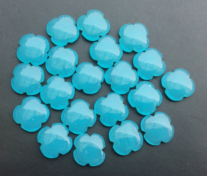 KS3194 Flat Plain Stones 5 Pcs Blue Chalcedony Fancy Floral Cabochons Blue Chalcedony Clover Shape Loose Blue Floral Gems 15mm