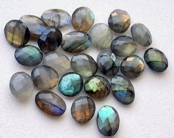 Pietre ovali taglio rosa di labradorite da 12-14 mm, pietre preziose sfaccettate su entrambi i lati in labradorite per gioielli (opzioni da 5 a 10 pezzi) - KS3263