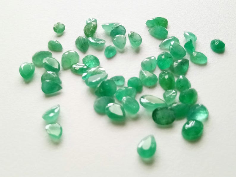 Oval /& Pear Shape Natural Emerald Gemstones Loose Emerald Cut stones 5.5X7.5mm WHOLESALE 10 Pcs Emerald Cut Stones PS5044 3.5X4.5mm