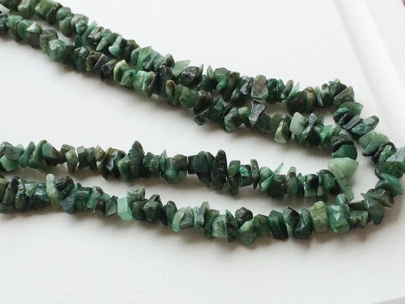 6 8mm Emerald Chips Emerald Green Beads Raw Emerald Chips