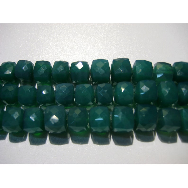 Green Onyx Box Beads Faceted Beads 8mm 8 Inch Strand 29 Pieces Approx 7mm