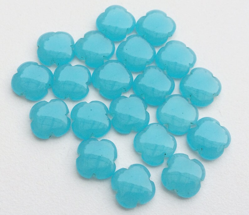 KS3194 Flat Plain Stones 5 Pcs Blue Chalcedony Fancy Floral Cabochons Blue Chalcedony Clover Shape Loose Blue Floral Gems 15mm