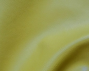 High Quality 54" Wide Green Faux Leather Fabric By Yard / Metre, Artificial Leather, 540 GSM, 0.8 mm Thick, Leatherette, Imitation Leather