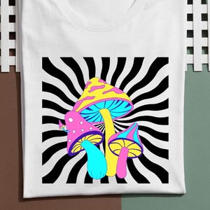 Psychedelic Magic Mushroom Tshirt, Trippy Colorful Mashroom Tshirt, Retro Groovy Tee, Festival Rave Tee, Funky Art Top, Optical Illusion Tee