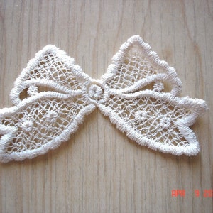 4 x NEW Venise Lace Applique BEIGE Bow Craft Trim