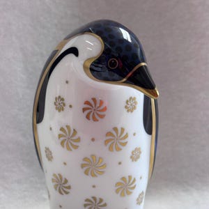Royal Crown Derby Aurora Penguin Imari Paperweight