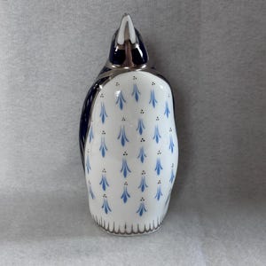 Royal Crown Derby Platinum Penguin Paperweight Gold Stopper