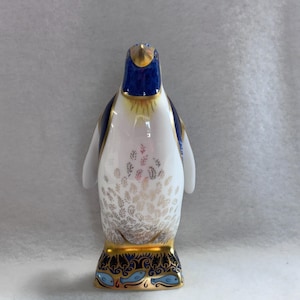Royal Crown Derby Emperor Penguin Paperweight Gold Stopper 2004/2005