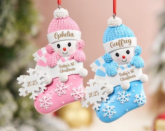 Ornamento natalizio con nome inciso per neonato/a 2025, ornamento natalizio in resina personalizzato per il primo Natale del bambino, ricordo del primo Natale, regalo di Natale per neonato