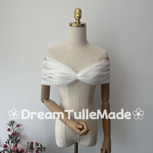 V-neck Wedding Dress Shawl,Romantic Bride Cover-Up,Custom Color Tulle Shawl,Elegant Bride Bolero,Lightweight Bridal Wrap,Tulle Wedding Cape