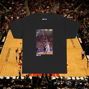 Vintage Vince Carter Vintage NBA shirt | Retro Basketball Fan Tee, Unisex Heavy Cotton T-Shirt, Sports Gift, Classic Hoops Apparel Slam Dunk