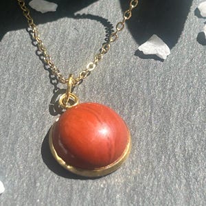Red Jasper Necklace – Selena | Natural energy stone | Adjustable gold or silver necklace for women | Handmade lithotherapy jewelry