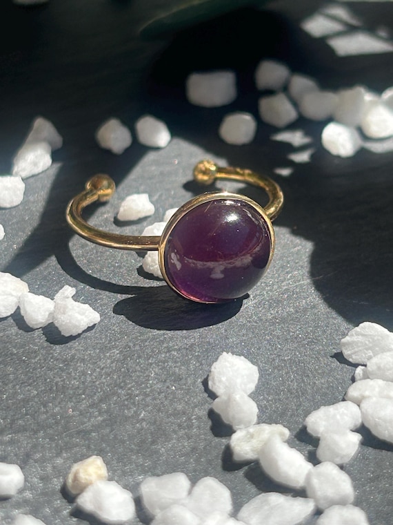 Séléna – Bague Améthyste | Bague réglable | Pierre naturelle sagesse & sérénité | Bijou acier inoxydable fait main