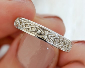 Celtic Diamond Wedding Ring: Caden - VS1 Diamonds. 14k, 18k Yellow, Rose, White Gold & Platinum. Made to Order in NYC