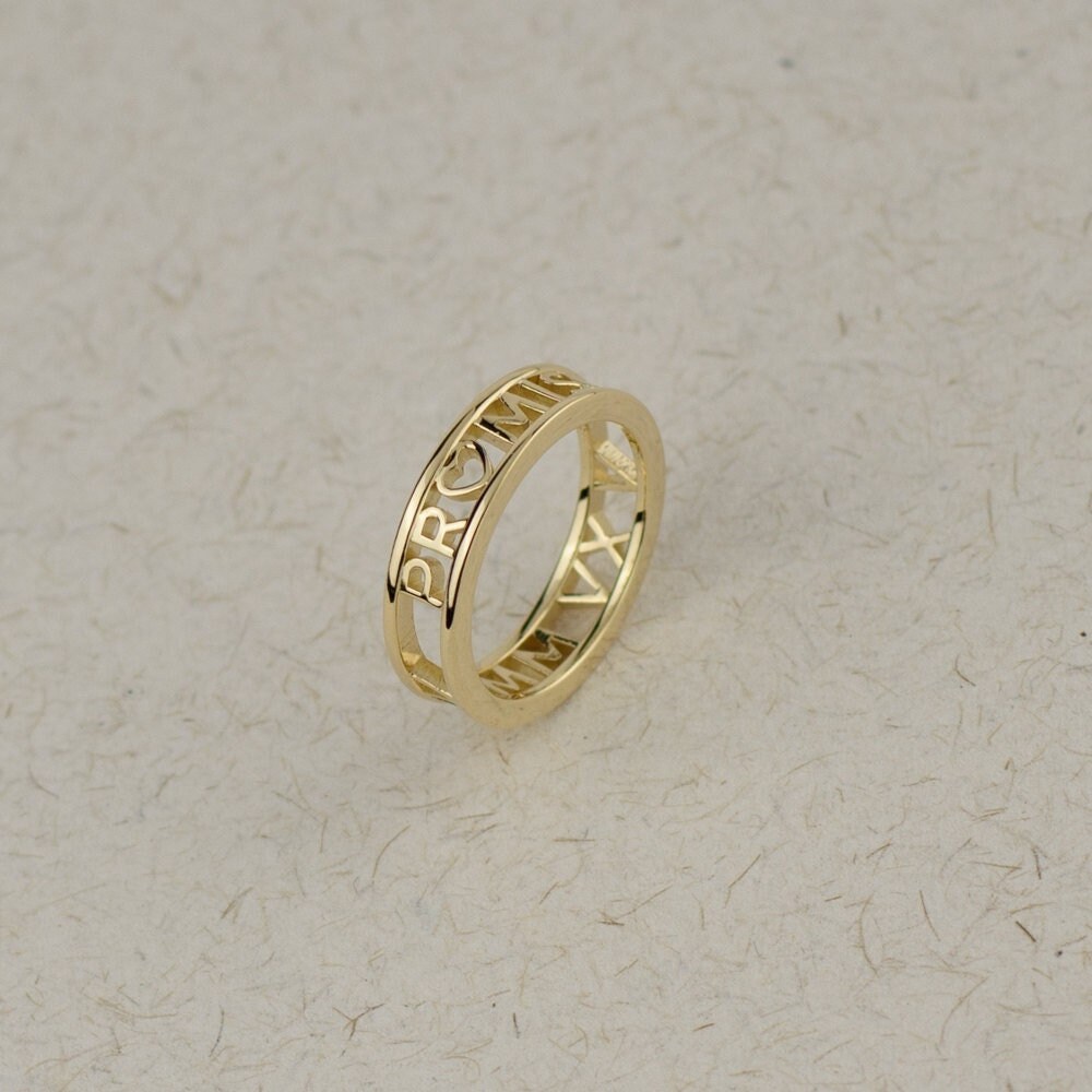Solid Gold Custom Text Ring - Personalized Jewelry. 14k, 18k Yellow, Rose, White Gold & Platinum. Name, Symbol, Number