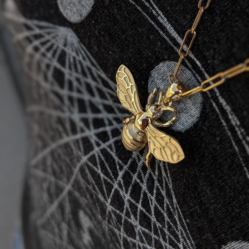Diamond Bee Necklace Solid Gold Bee Pendant. 14k 18k Etsy