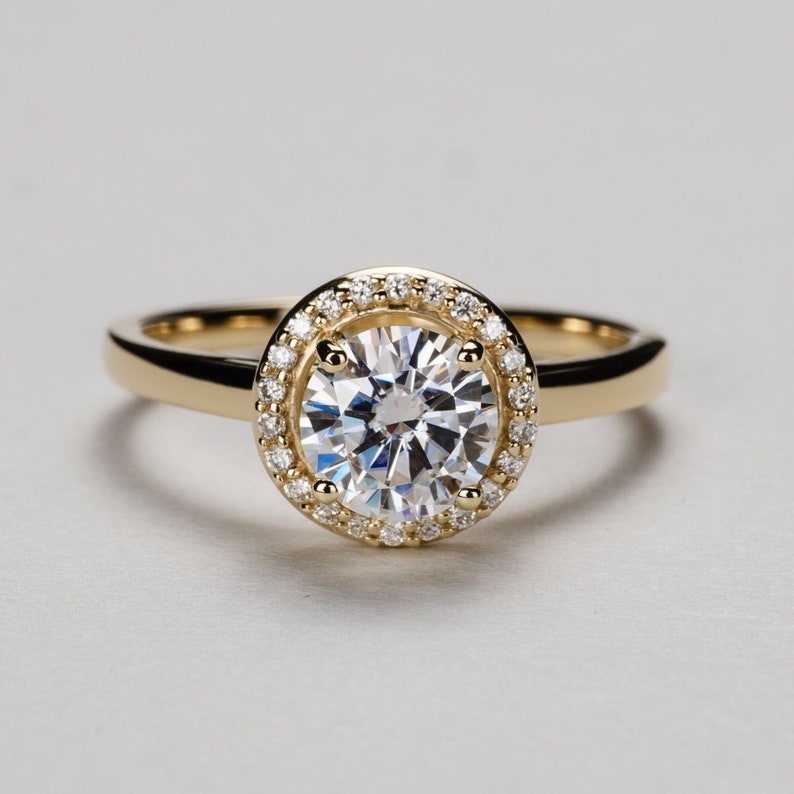 Cathedral Diamond Halo Engagement Ring. Available in 14k, 18k Gold, Platinum. Fully customizable. Made in U.S.A zdjęcie 1