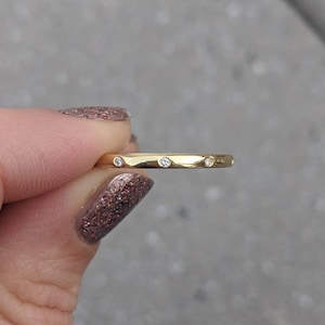 Flush Set Diamond Eternity Band - 14k, 18k Yellow, Rose, White Gold, Platinum. Full Eternity Wedding Ring