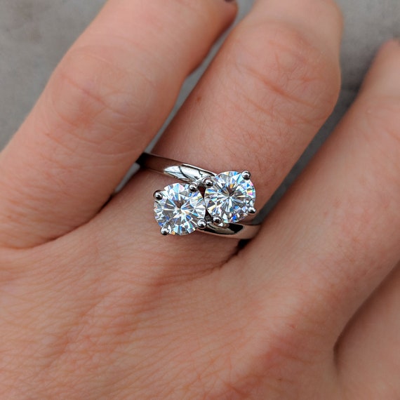 Five year anniversary upgrade, Tiffany True setting with 0.88 carat round  brilliant : r/EngagementRings