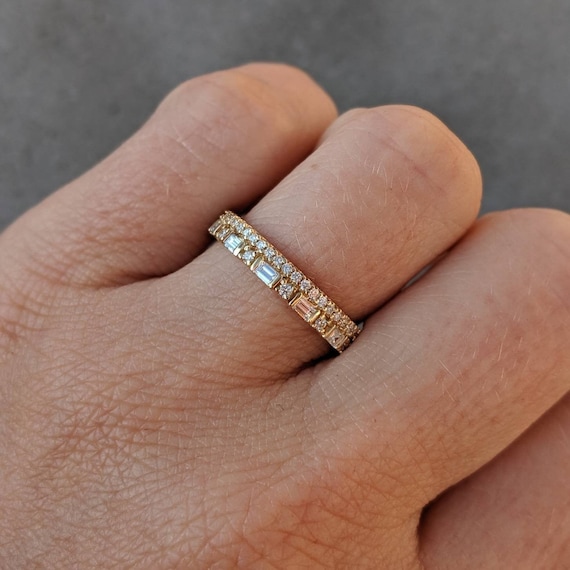 Horizontal Baguette Cut Diamond Eternity Band – SEA Wave Diamonds