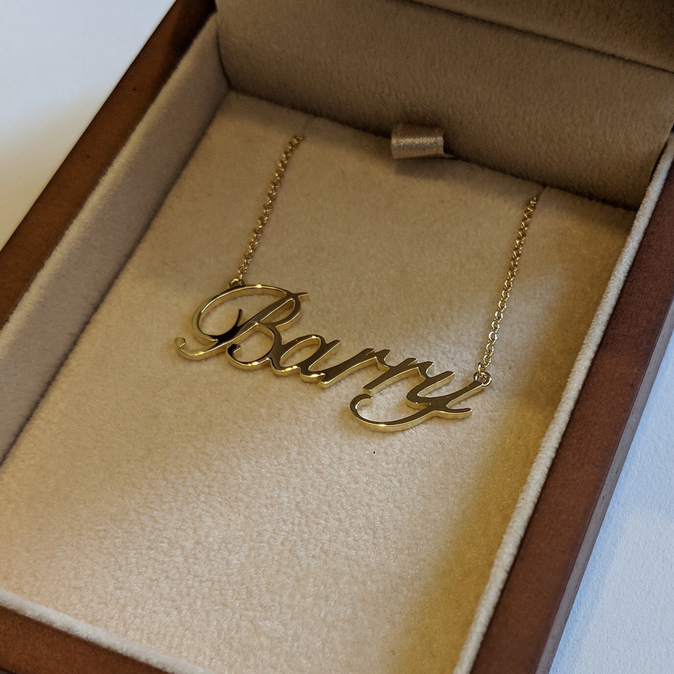 Solid Gold Script Nameplate Necklace Personalized Jewelry.