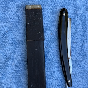 Vinyage Straight Razor