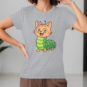 T-shirt de dessin animé Cat Caterpillar - T-shirt mignon pour femme avec punaises de chat, graphisme drôle de chaton, cadeau pour amoureux des félins, T-shirt d'art animalier HMD Studios