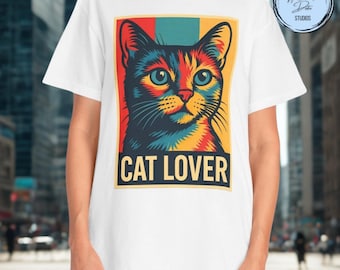 Retro Pop Art Cat T-Shirt: Funny Cat Lover Graphic Tee