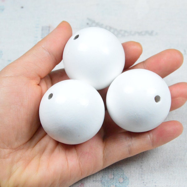 40mm White wooden balls, Round wooden beads, choose your quantity