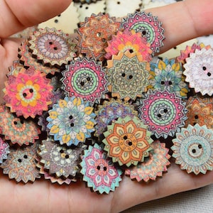 50pcs x 20mm wooden buttons, boho flower buttons, Ethnic Retro flower painted wood buttons for decoration