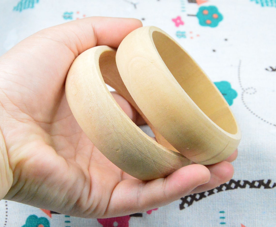 Simple DIY Wire-Wrapped Wooden Bangle Bracelet