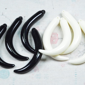 black and White large plastic animal teeth pendant, Curved sharp teeth charms, plastic horn charms, jewelry making supply 13x78mm