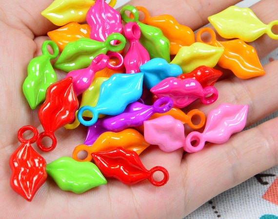 100pcs Assorted Color Mini Plastic Lip Beads Charms 11x26mm -  Canada