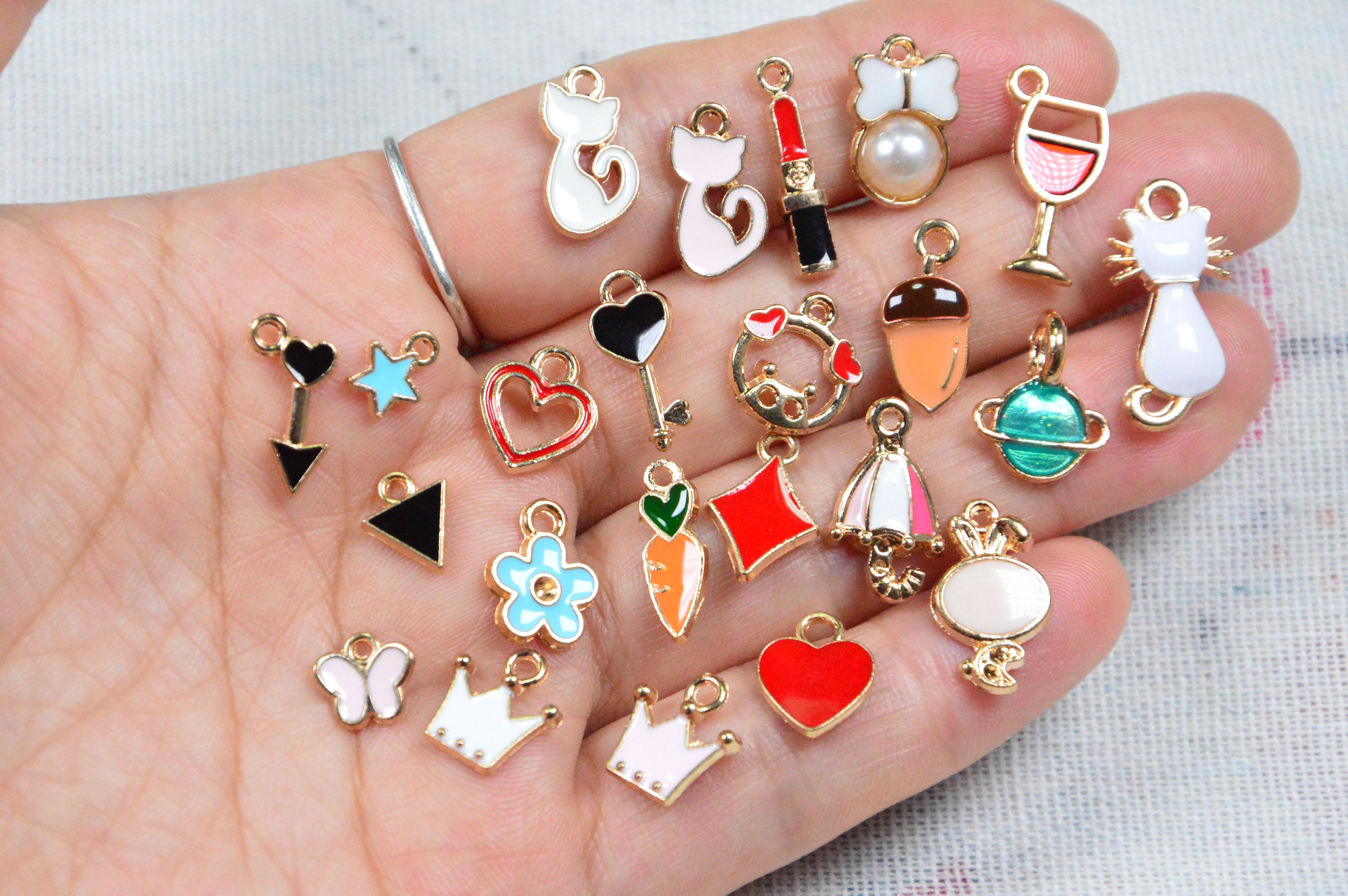 50pcs/Lot Random Mix Enamel Charms For Jewelry Making Supplies Handmade  Women Men Accessories Drop Oil Pendant Charm Components