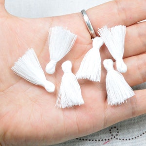 50pcs White cotton tassels 1.0&#39;&#39; mini tassels