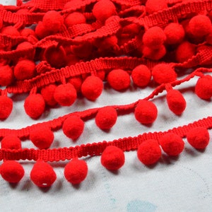 15mm Red Pom Pom ball trim, PomPom ball fringe border sewing trim, Pom Pom ball ribbon craft decoration