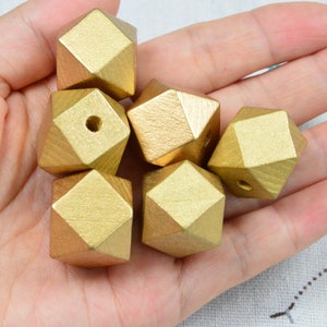 30pcs gold faceted wooden cubes, 14 hedron geometric wood beads, polyhedral wooden beads, square wooden beads 20mm