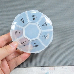 7 slot round plastic box, 7 day weekly box Pill box, Clear plastic box, Medicine pill organizer box, Home travel storage box 8.3cm