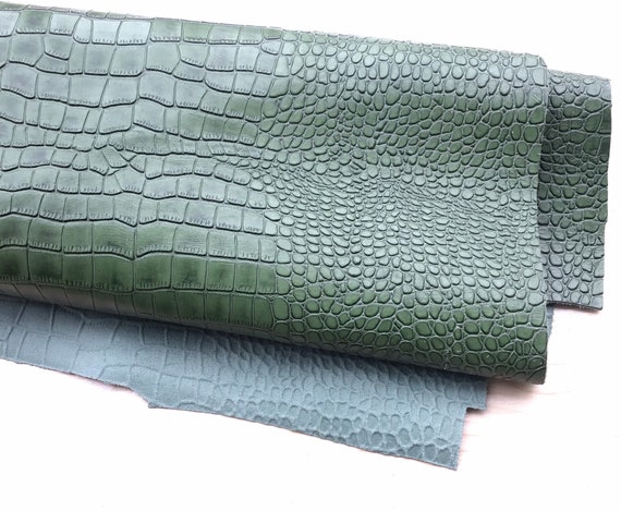 Pelle verde, vera pelle goffrata coccodrillo verde, pelle bovina